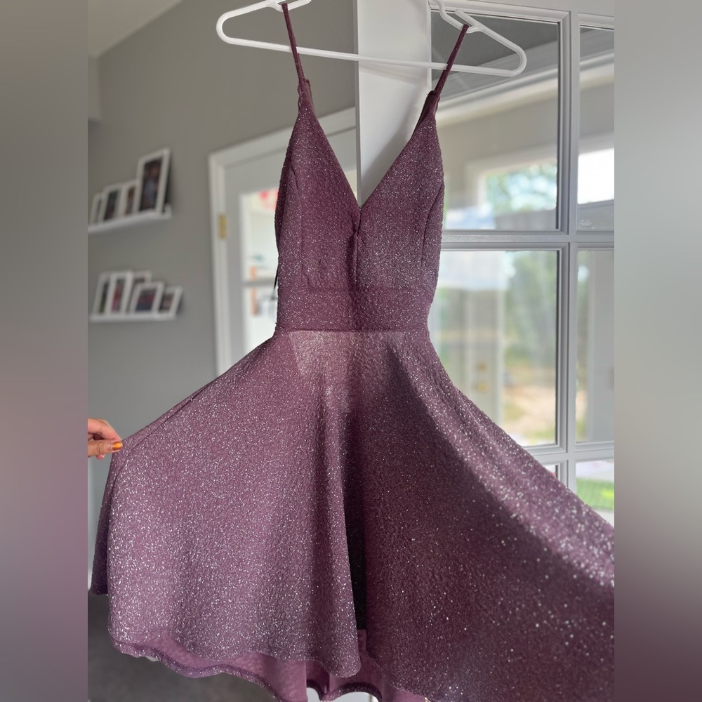 Windsor homecoming dress, size S fits true to size